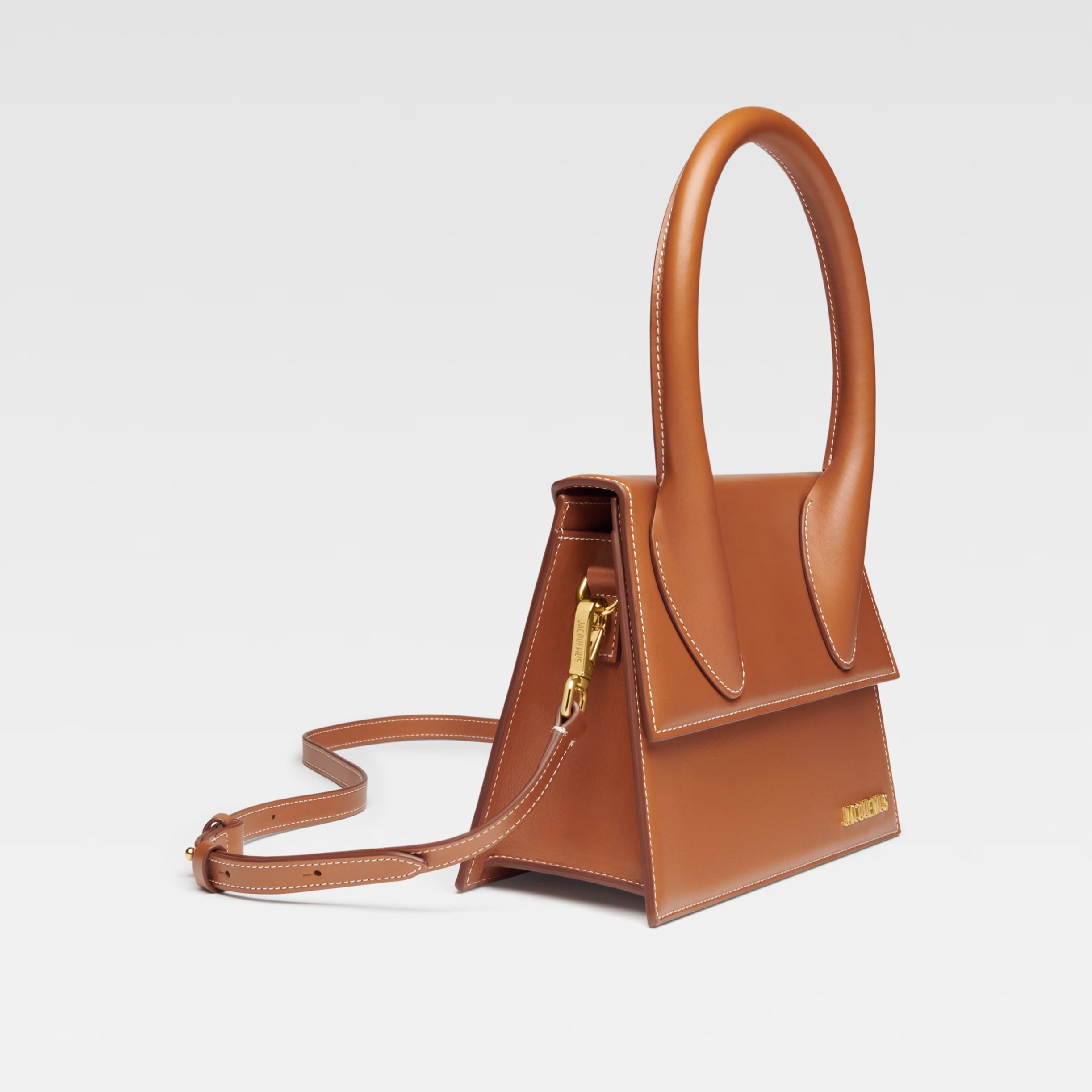 THE LARGE CHIQUITO, SMOOTH LEATHER – LIGHT BROWN