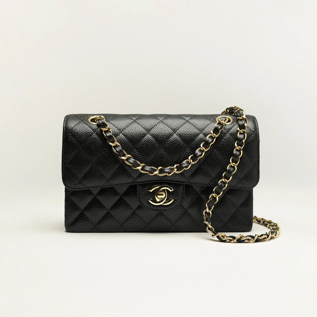 SMALL CLASSIC HANDBAG, GRAINED CALFSKIN – BLACK