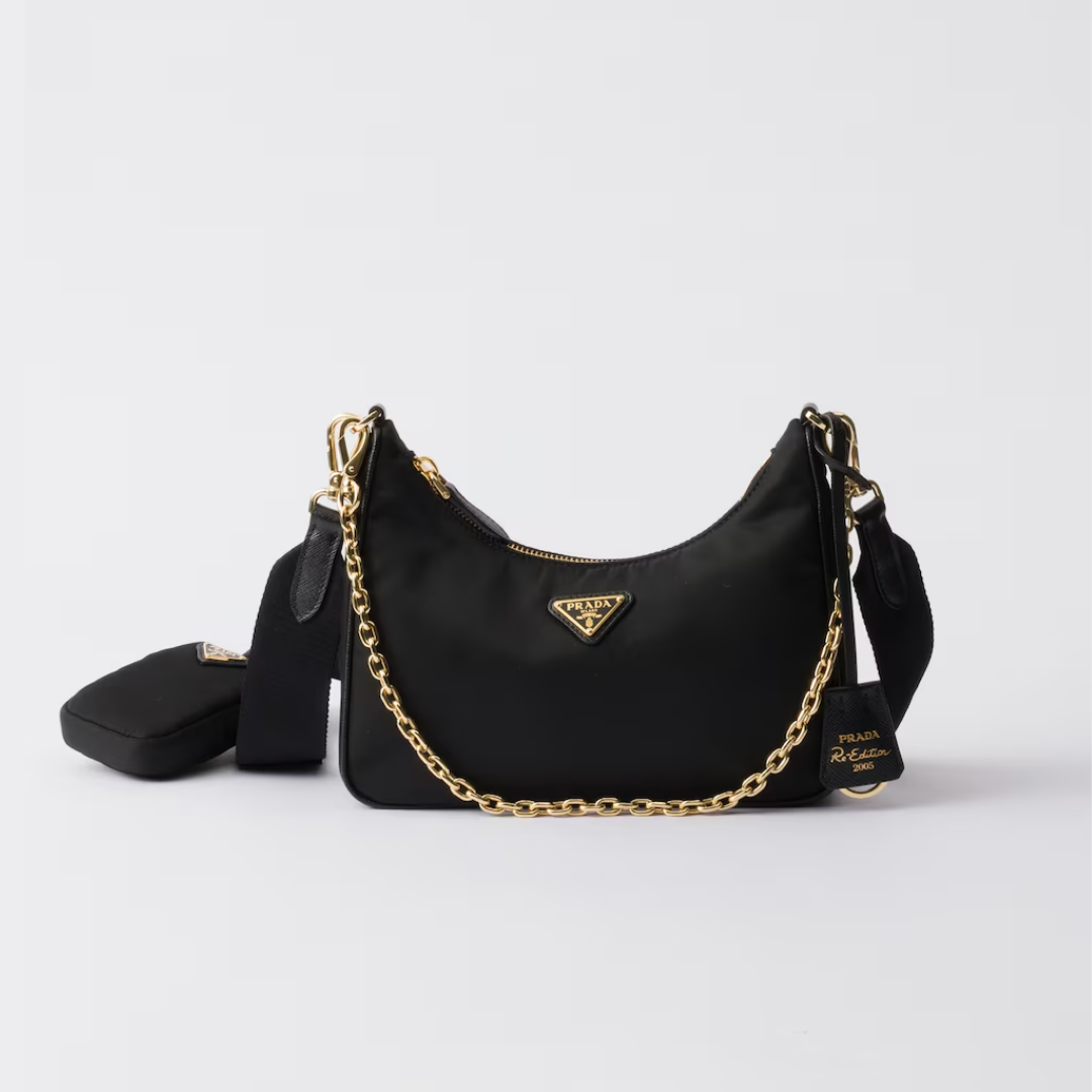 RE-NYLON SHOULDER BAG, RECYCLED POLYAMIDE – BLACK / GOLD