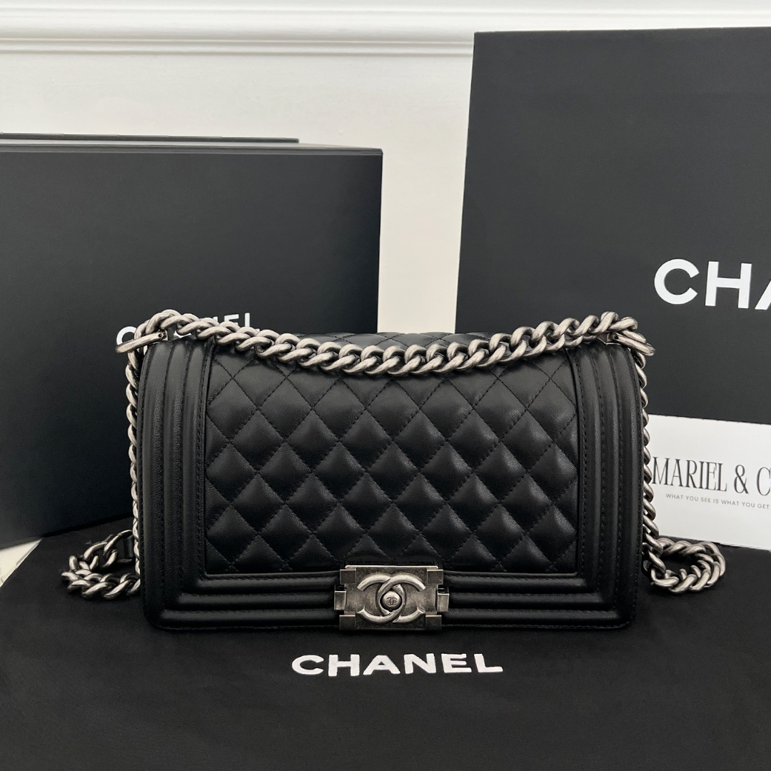 BOXY FLAP BAG, CALFSKIN – BLACK