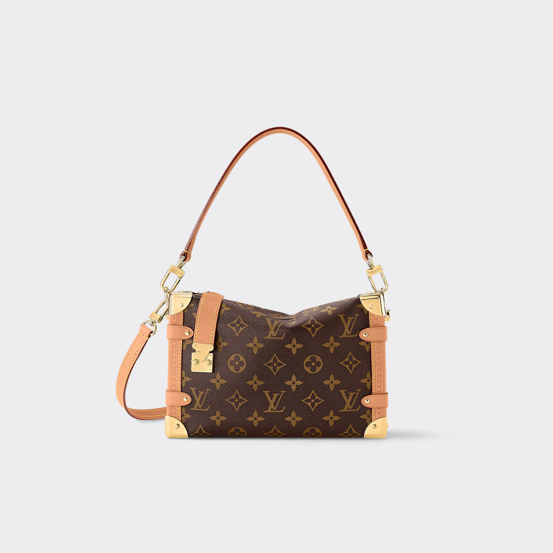 MEDIUM SHOULDER BAG, COATED CANVAS – BROWN