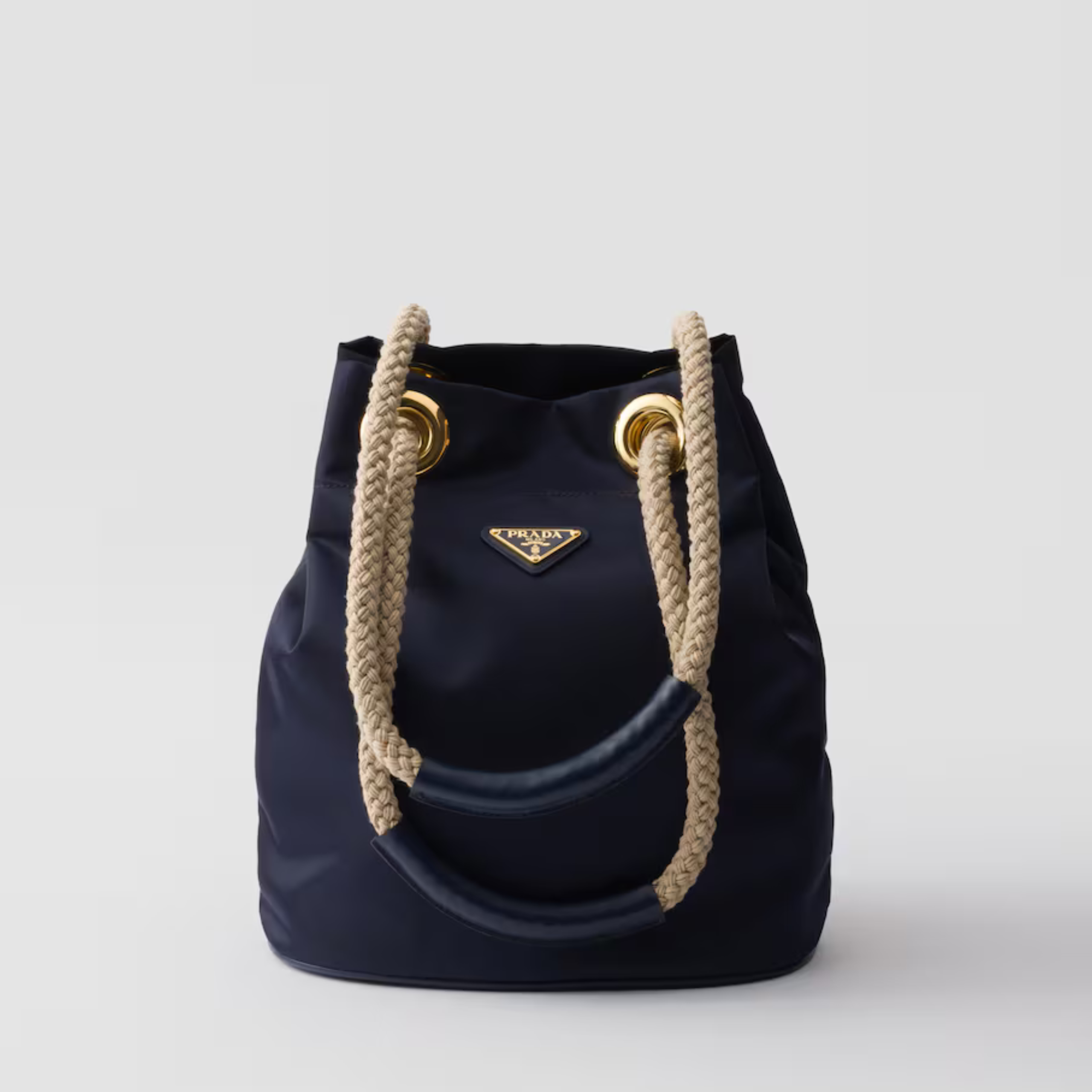 MARINER RE-NYLON SMALL BUCKET BAG, RECYCLED POLYAMIDE – BALTIC BLUE